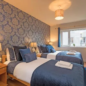 Town Square Townhouse - Location In Apartment Galway