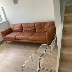  Apartment Bijou Mews In The Victorian Q